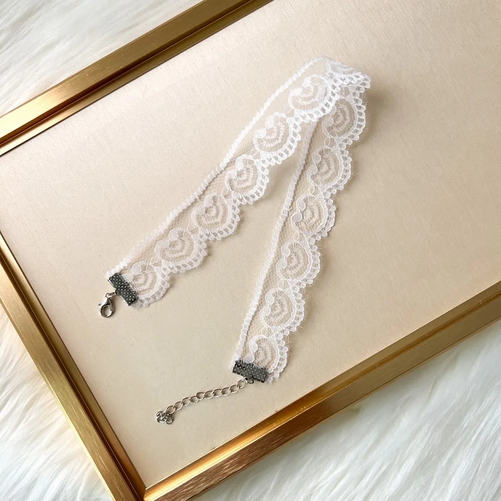 Belle Lace Choker - White or Black