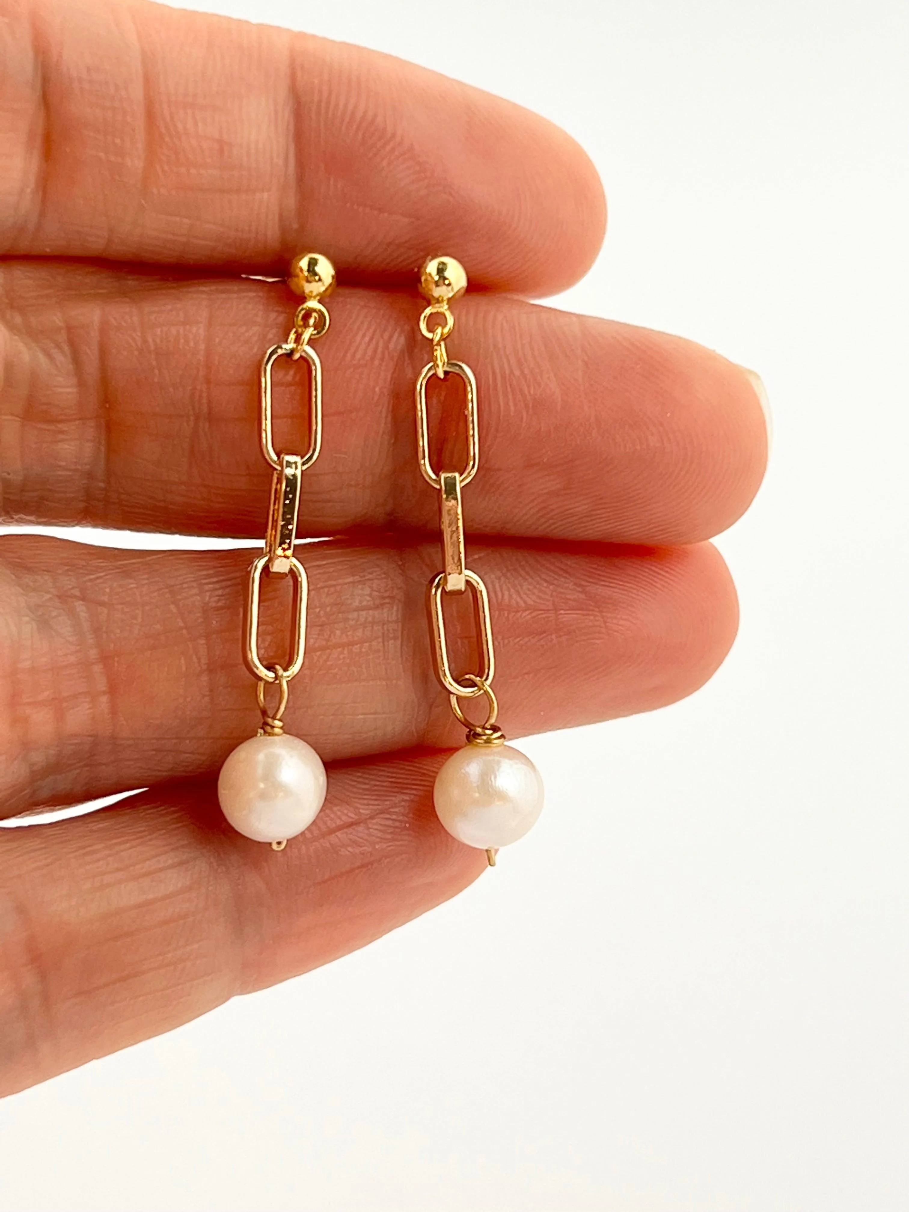 Gold Chain Link Freshwater Pearl Earrings