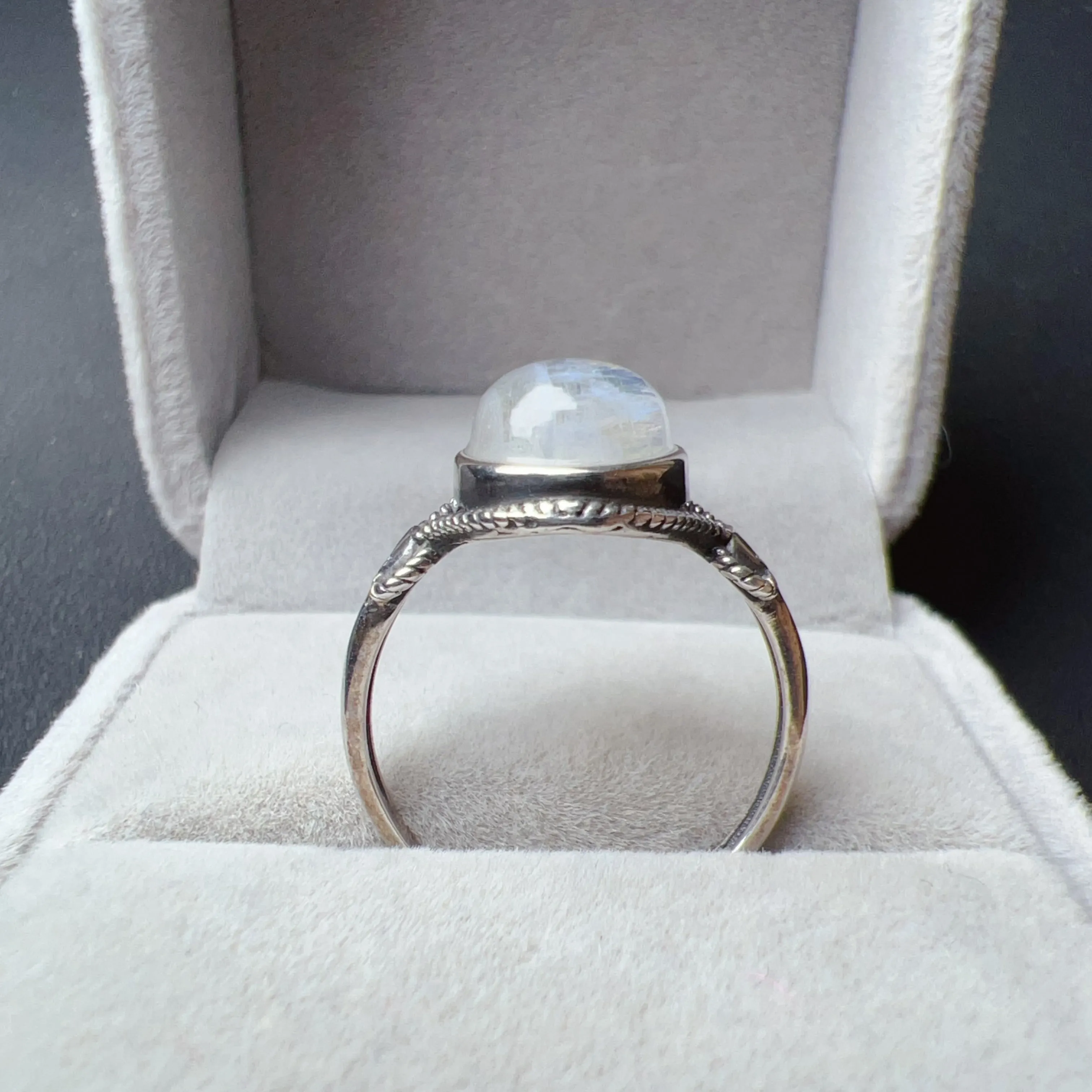 High Quality Blue Moonstone Ring Handmade with 8.3x10mm Cabochon 925 Sterling Silver