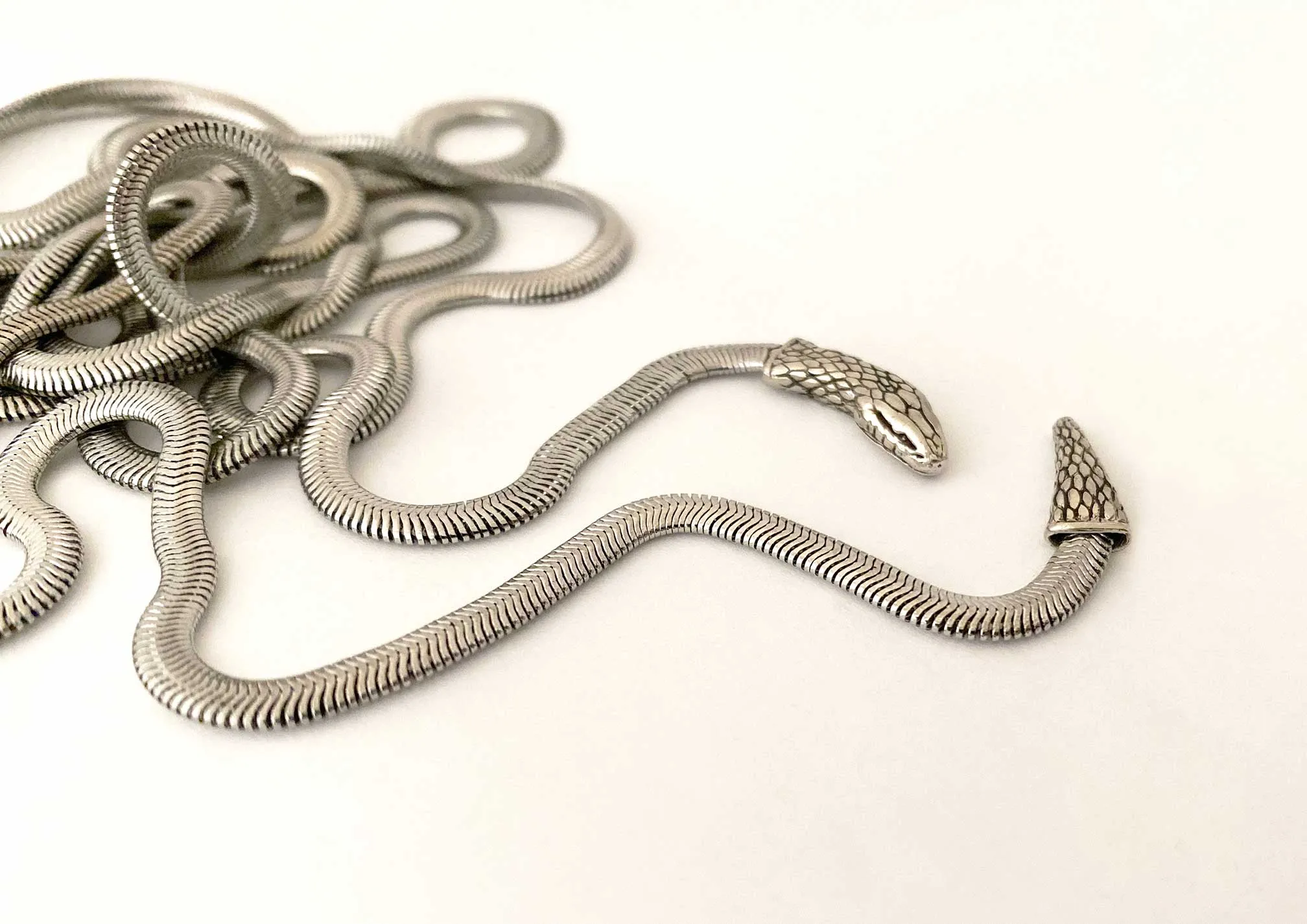 Snake Lariat Necklace in silver