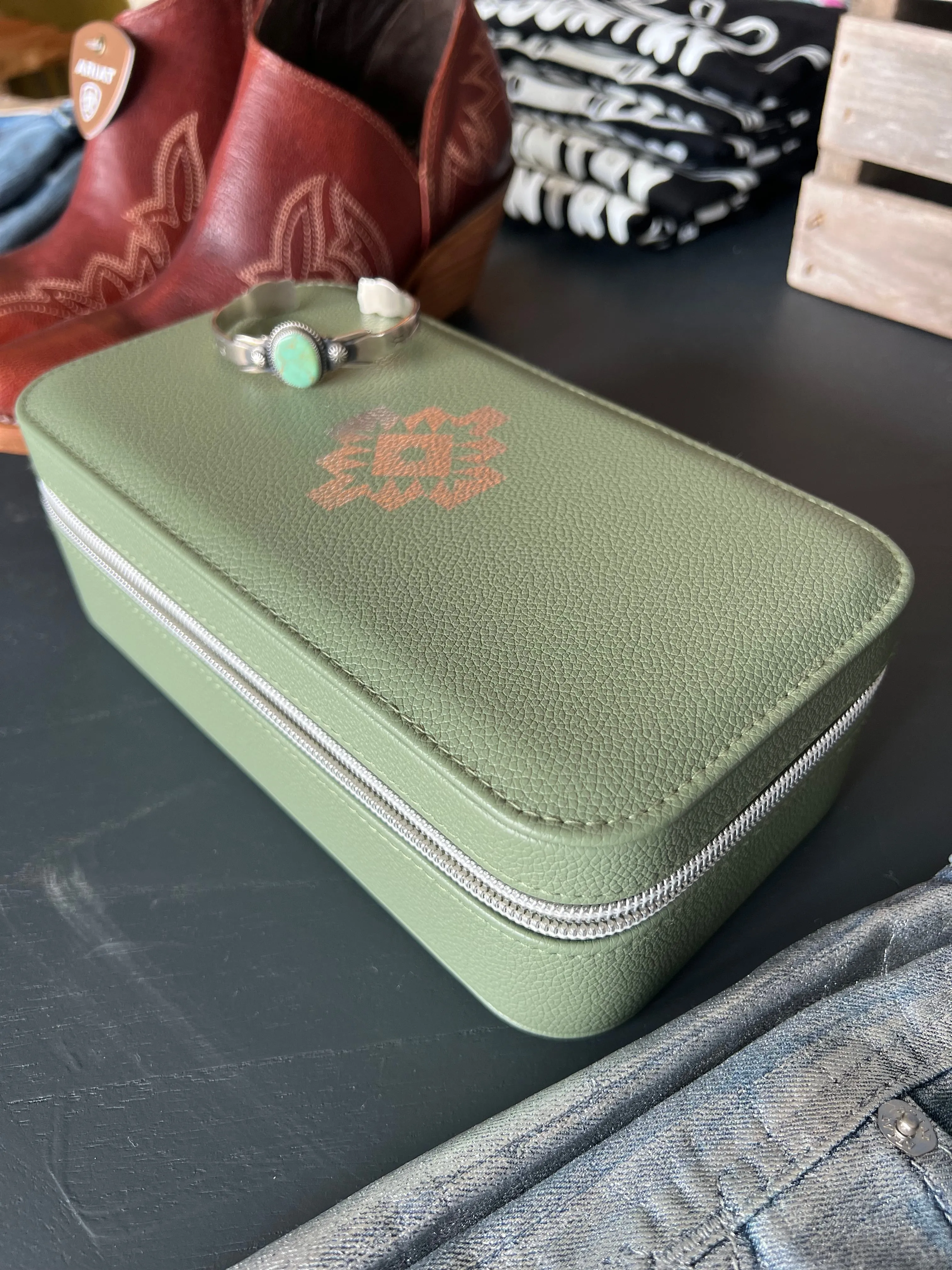 Southwest Travel Jewelry Box {big}