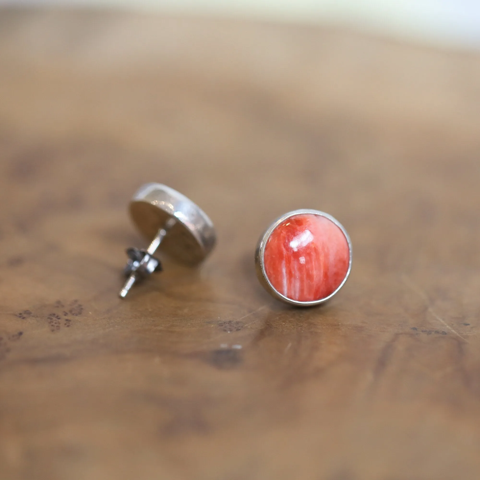 Spiny Oyster Simple Posts - Spiny Oyster Stud Earrings - Chili Pepper Red - Sterling Silver