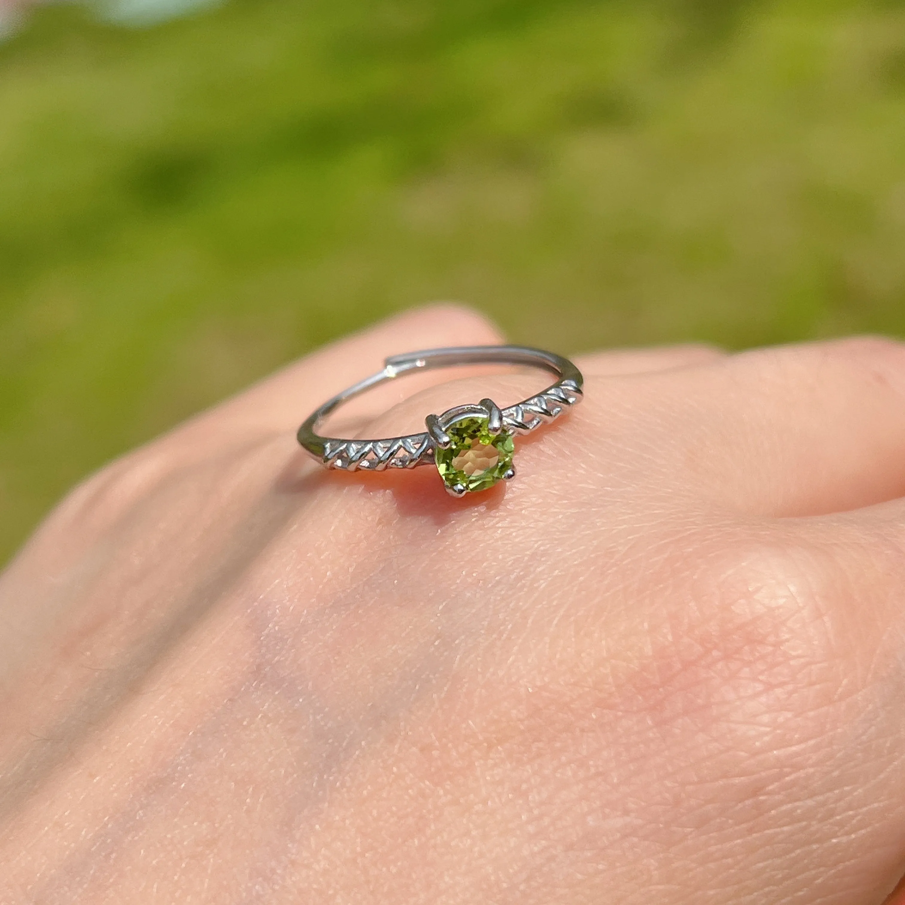 Top Quality Peridot Sterling Silver Ring with Four Prongs Setting | Handmade Healing Gemstone Fashion Jewelry